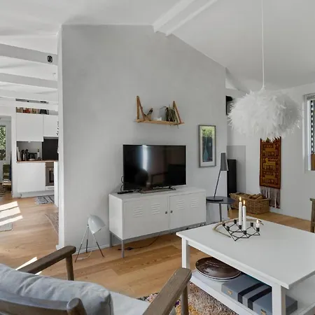 Beautiful In With 4 Bedrooms
