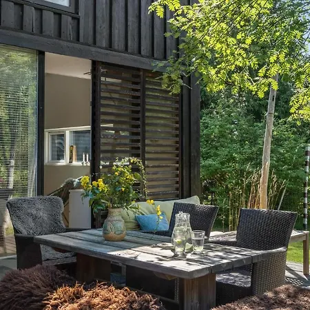 Beautiful In With 4 Bedrooms